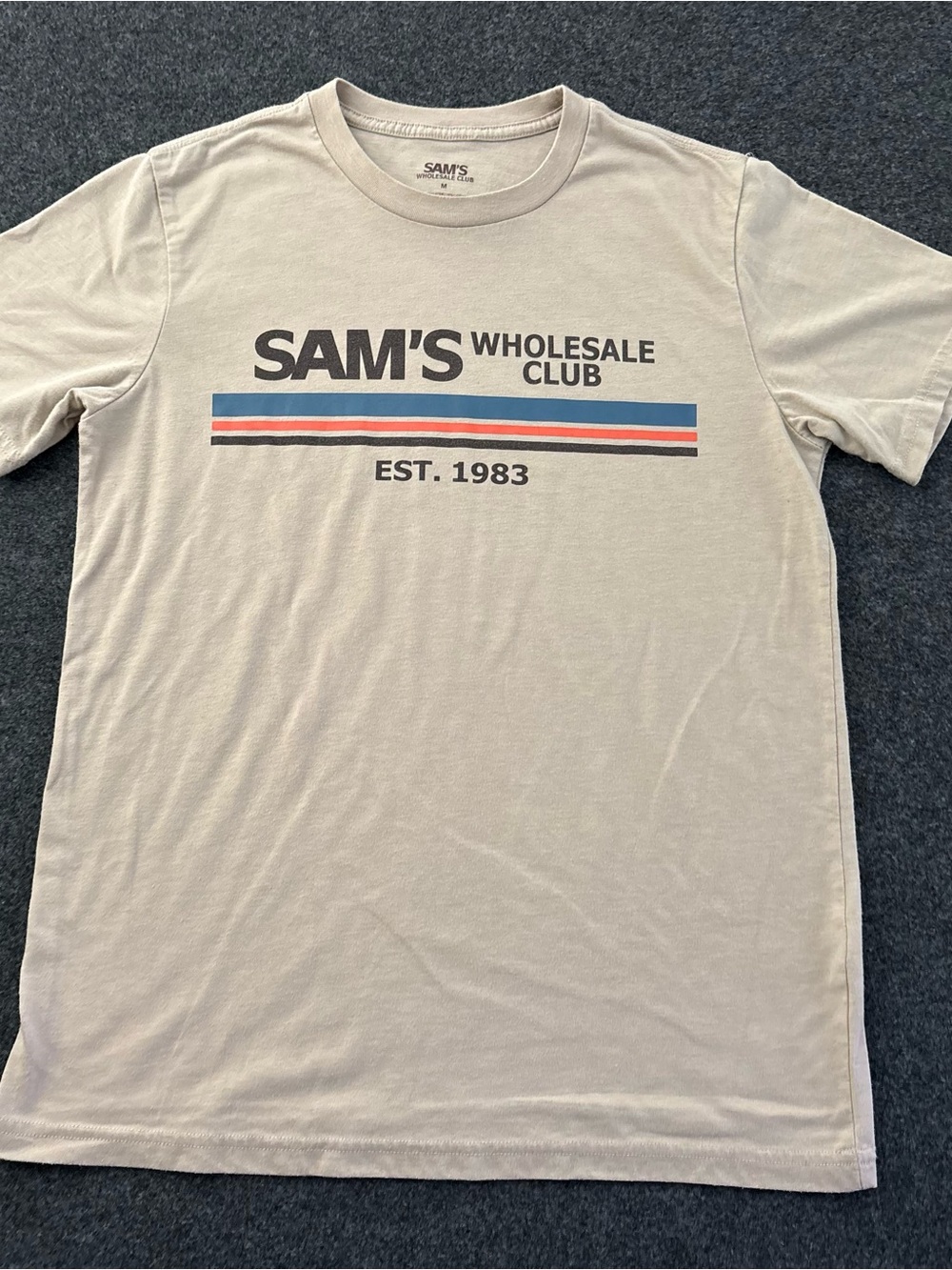Sam's Wholesale Club Retro Unisex Crew Neck Short Sleeve Graphic T-Shirt Tan M